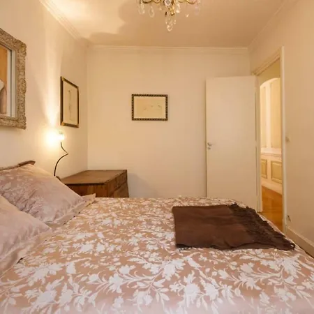 Balcony In Vieux 500m From The Beach *